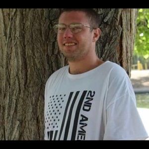 Meet your Posher, Cameron